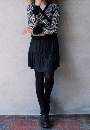 Looxs Revolution, Jupe trapèze - black