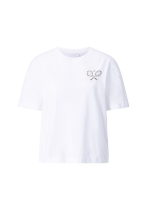 T-shirt en coton blanc avec une coupe décontractée et des manches courtes. Présente un graphique imprimé de raquettes de tennis croisées sur la poitrine gauche.