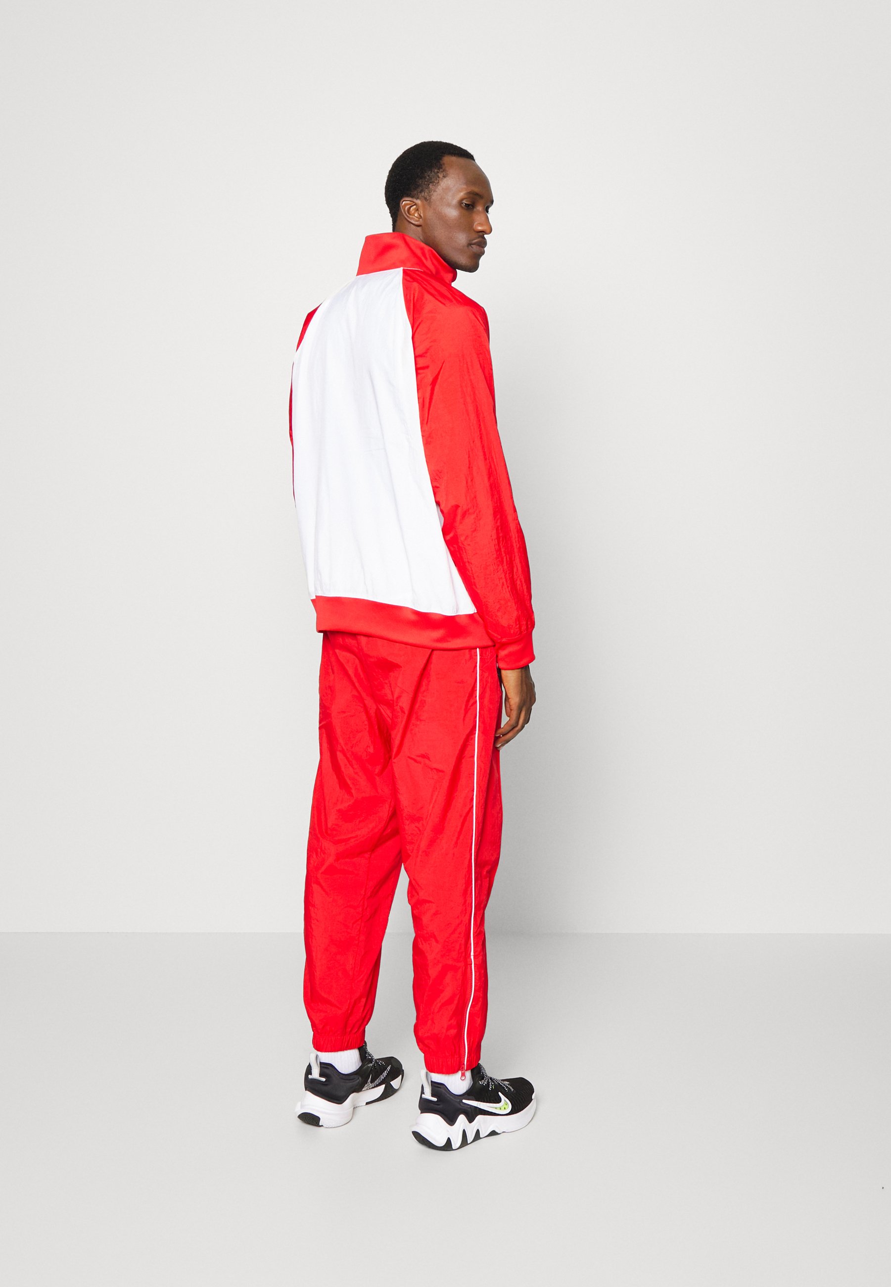 Ropa de los Chicago Bulls al Mejor Precio | 24segons