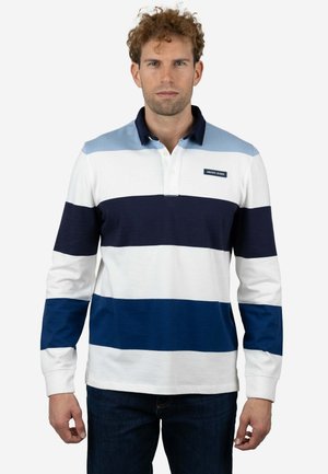 Polo de manga larga con patrón de rayas en blanco, azul marino y azul claro. Cuenta con cuello y un pequeño parche con logo en el pecho.