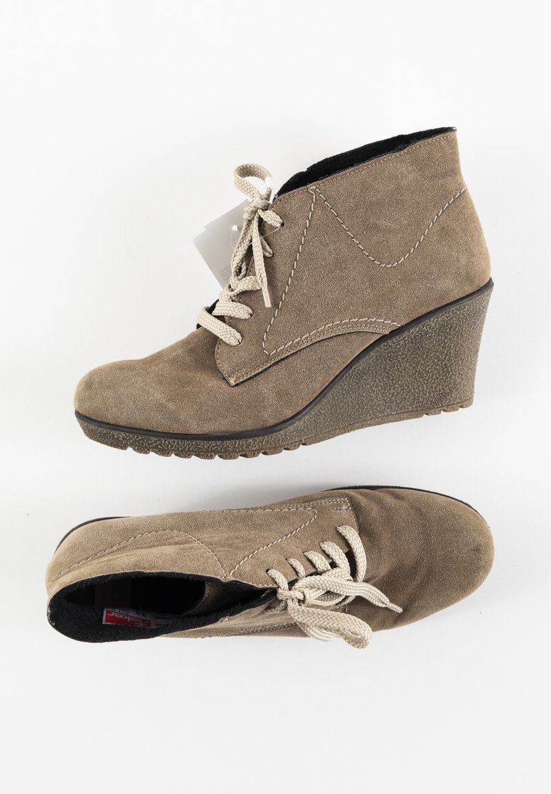 enkellaarsjes met sleehak