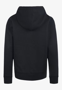 Felpa nera con cappuccio realizzata in morbido tessuto, dotata di tasca a marsupio, polsini e orlo a costine, e cappuccio regolabile con cordino. Il design è semplice e classico.