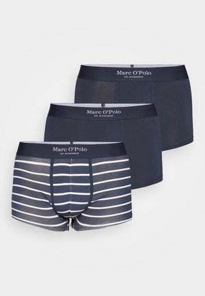 Drei Paare navyfarbene Boxershorts, zwei einfarbig und eine mit horizontalen weißen Streifen, versehen mit einem weichen Bund mit Logodetail.