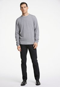 Lindbergh CREW NECK - Strickpullover - grey mel