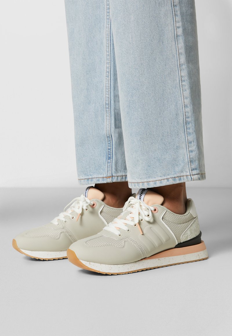 Damen Sneaker low | mtng GOLDEN Sneaker low yoda/gris claro/grau - SB86818 Damen Sneaker low | mtng GOLDEN Sneaker low yoda/gris claro/grau - SB86818