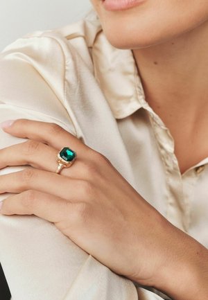 Next, Ring - green