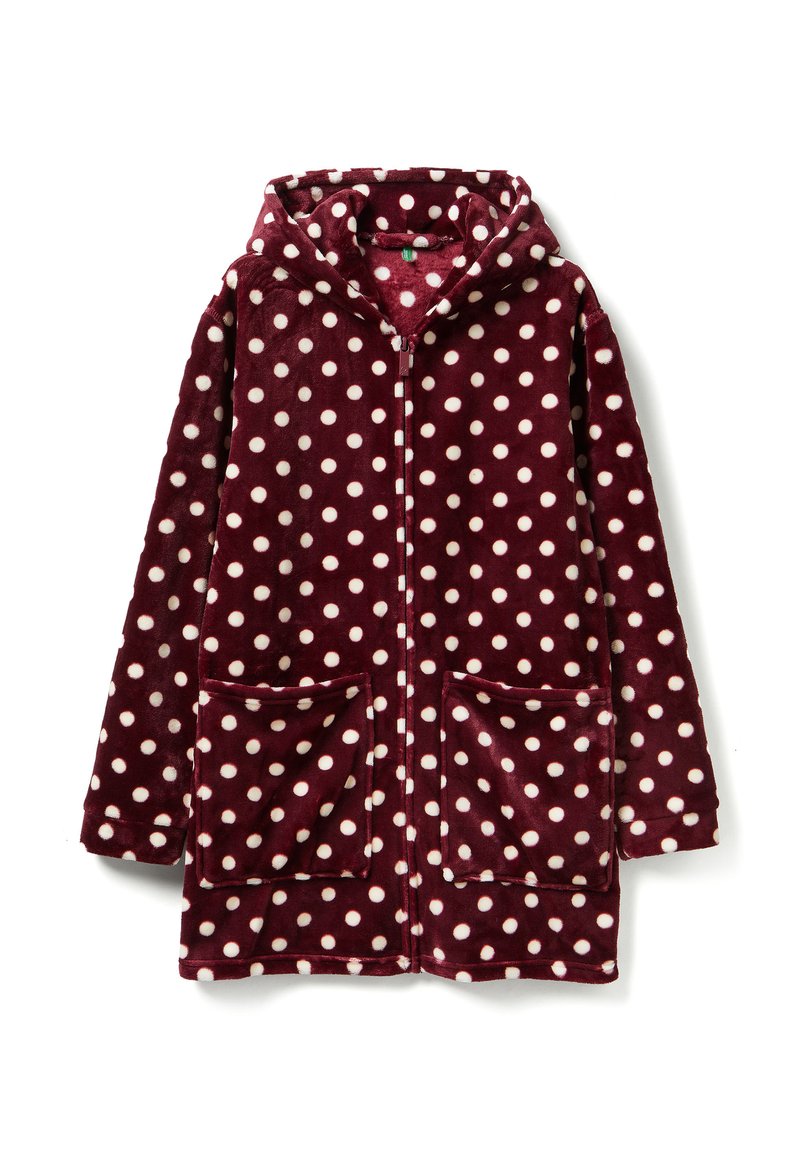Burgunderfarbene Fleece-Robe mit weißen Punkten, durchgehendem Reißverschluss, Kapuze und zwei Fronttaschen. Weicher Stoff und normale Passform.