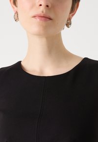 MARCIANO BY GUESS ZIP MIDI DRESS - Trikoomekko - black