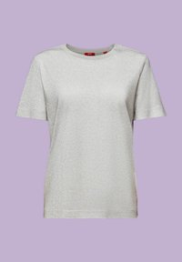 T-shirt à manches courtes en maille métallique argentée avec col rond, présenté sur fond lavande.