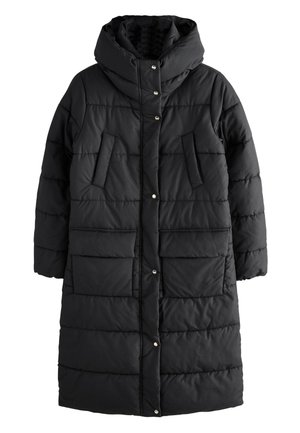 Zwarte lange doorgestikte winterjas met hoge kraag, voorste drukknoopsluiting, twee lagere klepzakken en twee schuine borstzakken.