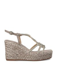 Wedge sandalen met een gevlochten juten zool, lichtgrijze stoffen banden met metallic accenten en een enkelgesp voor een veilige pasvorm.