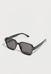 Sélectionné, black