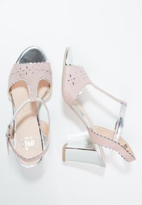 Caprice Páskové sandály  - light pink