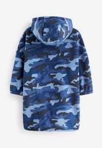 Blau- und schwarz gemusterter Fleece-Hoodie mit langen Ärmeln, von hinten auf einem weißen Hintergrund gezeigt.