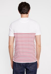 Lyle & Scott Camiseta estampada - white