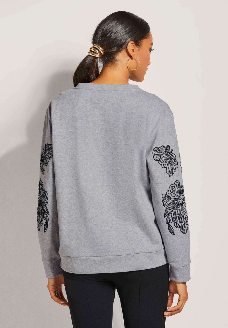 Madeleine Pullover Mit Grafischem Muster MADELEINE Strickpullover