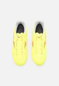 Mizuno Botines de fútbol para terreno firme - yellow