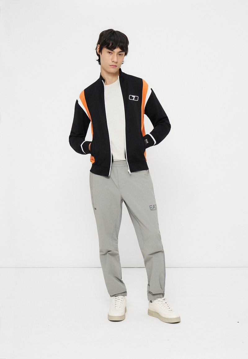 Sudadera con cremallera