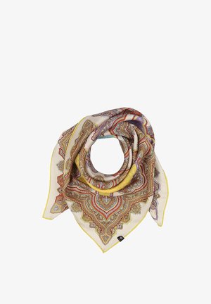Sciarpa di seta con motivi intricati paisley e floreali in rosso, giallo, viola e marrone su uno sfondo crema, piegata a forma triangolare.