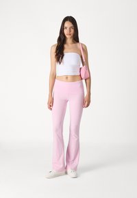 Gina Tricot SOFT TOUCH FOLDED TROUSERS - Kelnės - pink lady