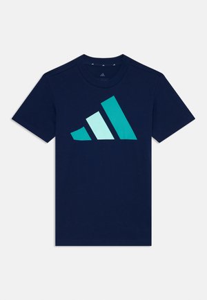 adidas Performance ESSENTIALS JUNIOR UNISEX - Nyomott mintás póló - dark blue/pure teal/halo mint