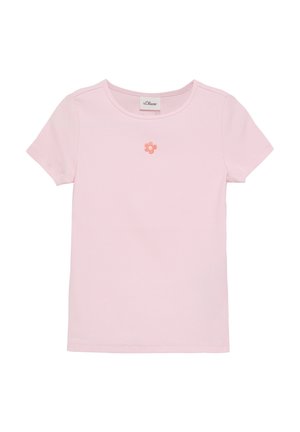 T-shirt à manches courtes rose clair, côtelé, avec col rond et petite fleur orange brodée au centre de la poitrine.