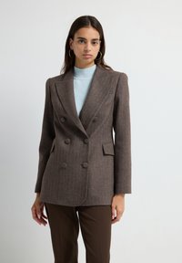 Blazer - brown