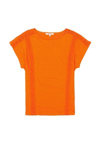Camiseta naranja de manga corta, con detalles de encaje texturizado en los hombros y los laterales, fabricada en suave material de algodón.