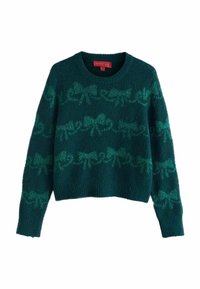 Pulover verde tricotat cu guler în V, având un model texturat de fundițe într-o nuanță mai deschisă de verde și manșete și tiv cu model canalé.