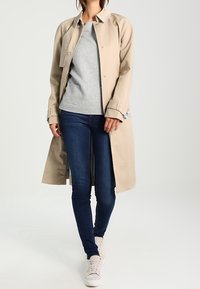 Tommy Hilfiger Stickad tröja - silver-coloured