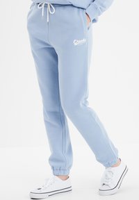 Creeks Pantalones deportivos - bleu clair