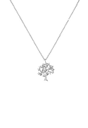 Zilveren ketting met een boomhangertje, gedetailleerd met takken en bladeren, versierd met kleine heldere edelsteentjes, aan een fijne ketting.