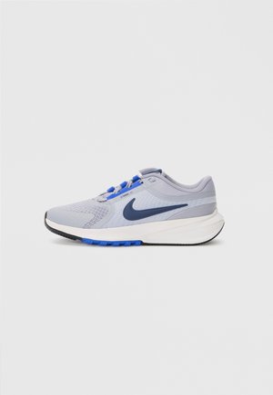 STAR RUNNER 5 UNISEX - Väglöparskor - cement grey/midnight navy/racer blue/platinum-coloured