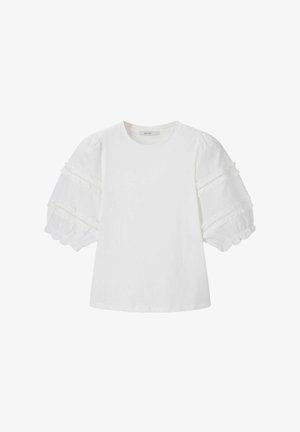 Witte blouse met korte mouwen, opgeblazen mouwen, kanten afwerking en geschulpte randen aan de mouwen.