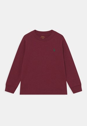 Koszula z długim rękawem w kolorze bordowym, z okrągłym dekoltem i małym, zielonym haftowanym logo Polo na lewej piersi.