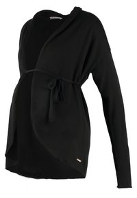 Cardigan de maternité noir à manches longues avec devant ouvert et ceinture à nouer à la taille, conçu pour le confort et un ajustement modulable.