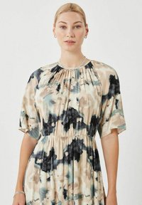 Minimum YOLAS - Robe de jour - sagebrush green