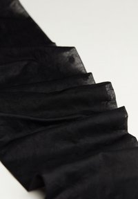 Ausgewählt, all over micro pois