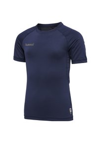 Mørkeblå Hummel kortærmet atletisk skjorte med rund hals, glat tekstur og lys logoaccent på brystet.