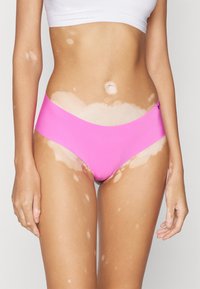 Under Armour HIPSTER PURE NO SHOW SOLID 3 PACK - Klasični kroj - rebal pink/pink dawn/downpour gray