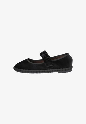 Zapato plano de ante negro con tira elástica fruncida en el empeine y suela de goma texturizada, mostrado en perfil lateral derecho.