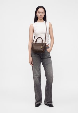Furla, FURLA PRIMROSE MINI TOTE - Sac à main - dark brown