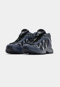 Salomon Sportstyle XT WHISPER UNISEX - Sporta apavi - iron/grisaille/silver-coloured
