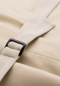 Thumbnail Image 10