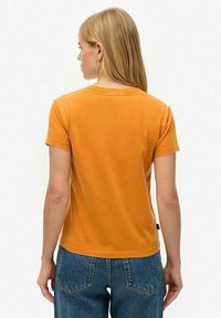 Superdry & Co ESSENTIAL LOGO - T-shirts basic - track gold