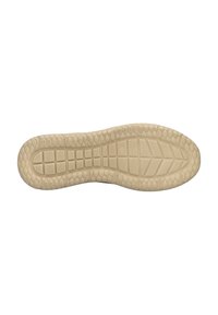 Beżowa podeszwa z gumy z teksturowanym, wypukłym wzorem. Posiada segmentowane obszary trzymania oraz gładki centralny grzbiet dla lepszego chwytu.