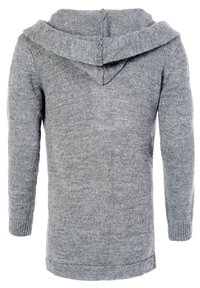 Grå strikket hoodie med lange ærmer, en bred hætte og ribbede manchetter. Stoffet har en blød, tekstureret overflade.