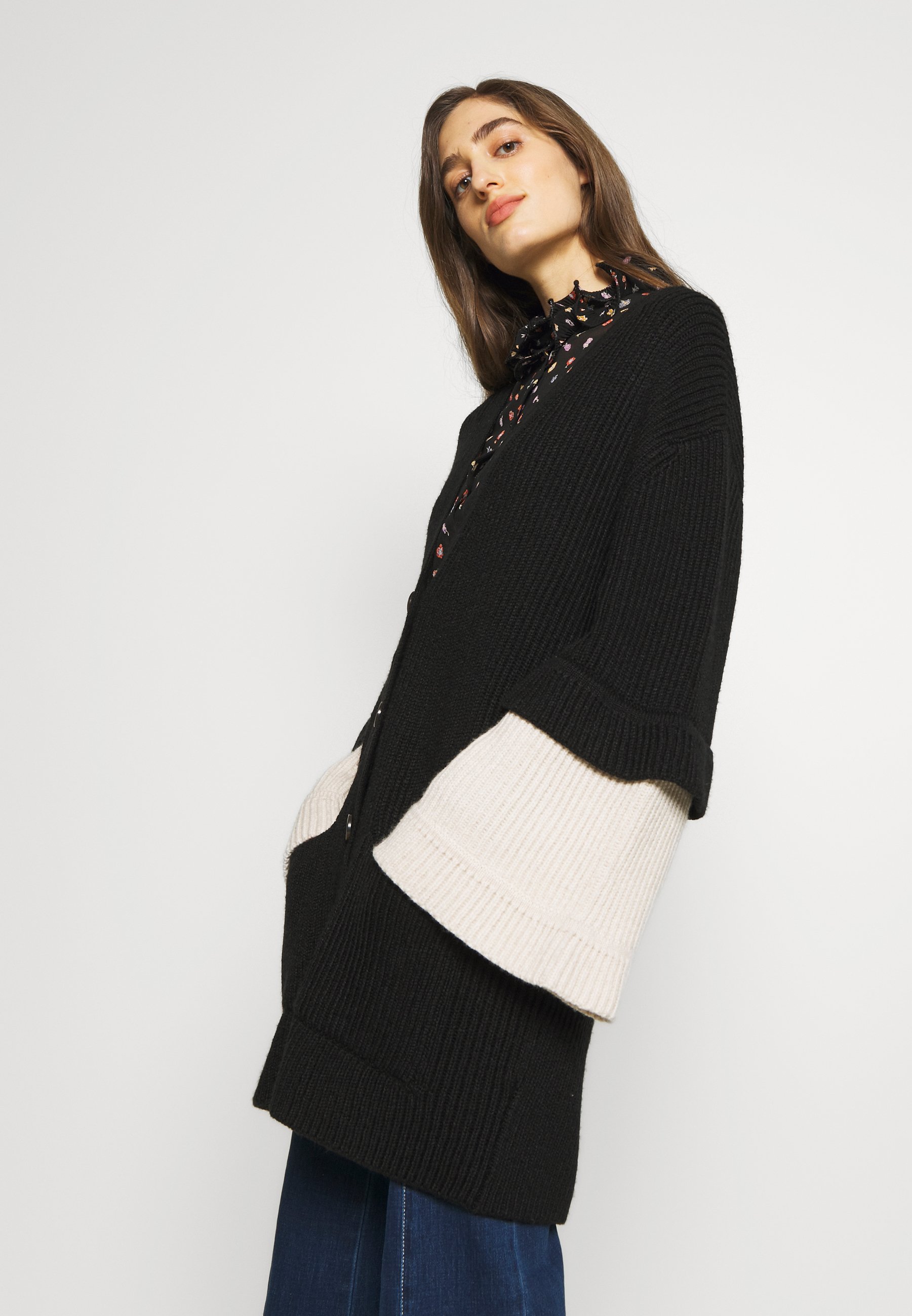 See by Chloé Kofta whiteblack Zalando.se See by Chloé Stickad klänning obsidian black Zalando.se