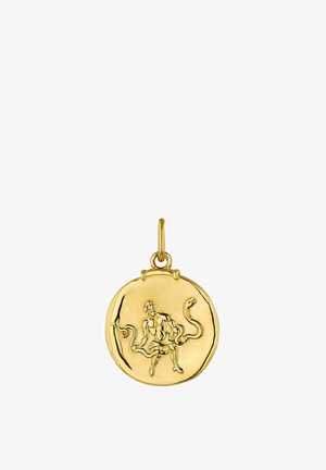 Colgante de oro con un diseño circular que presenta un relieve detallado de una figura entrelazada con una serpiente. Superficie lisa, acabado pulido.