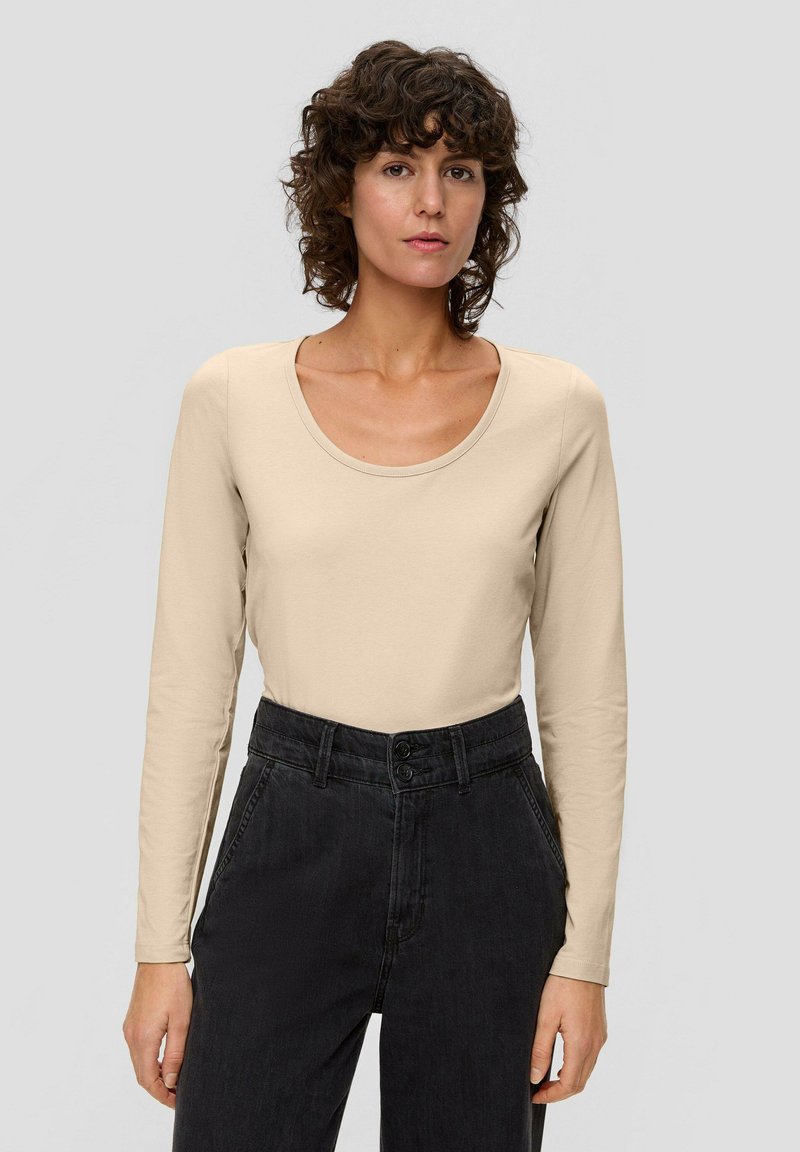s.Oliver Langarmshirt - sandfarben